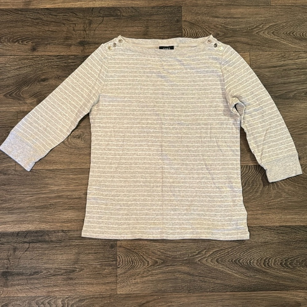Jones New York women’s shirt